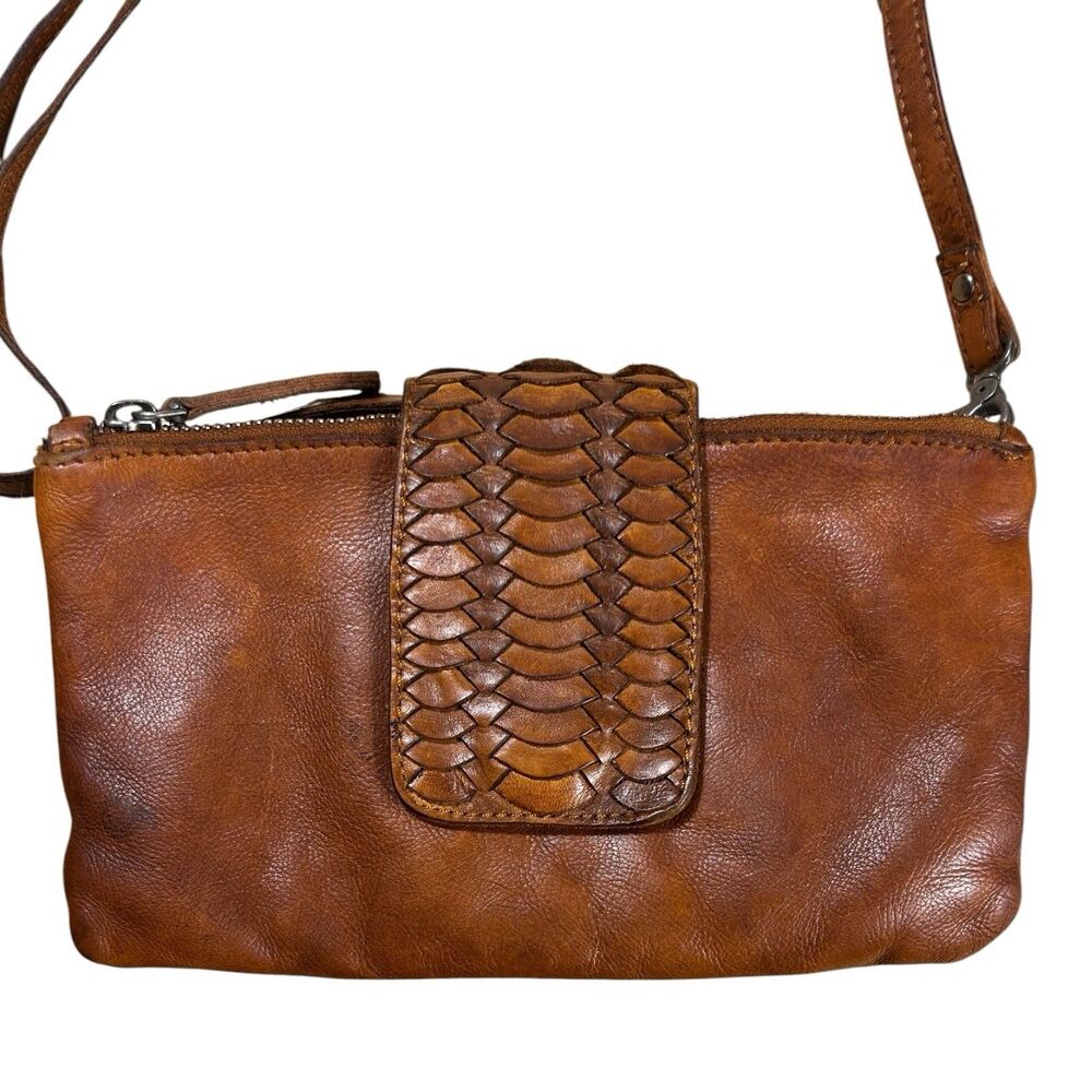 Vilenca Holland Leather Crossbody Bag Tan Cognac Fish Scale Detail